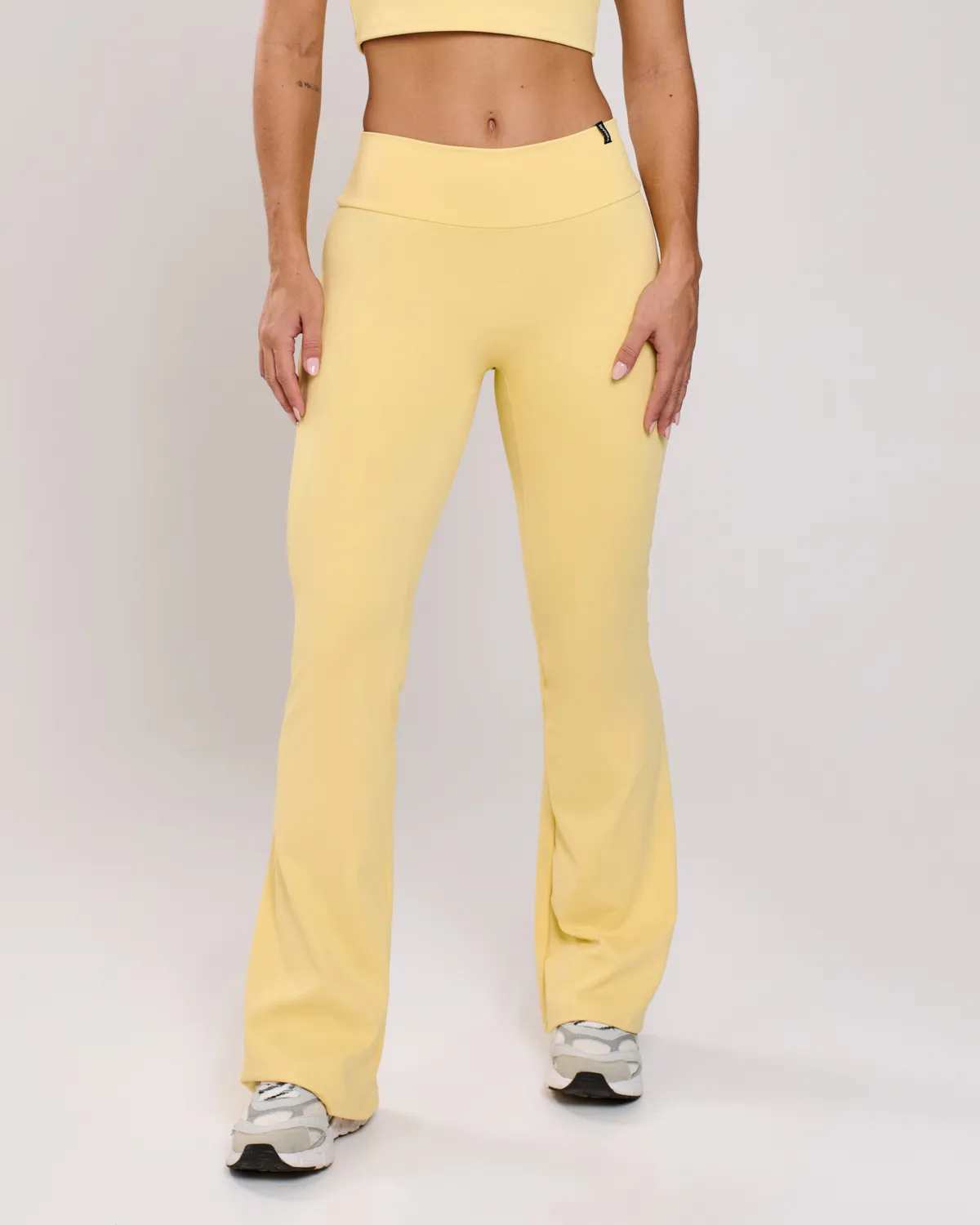 Calça Flare Gab Amarelo