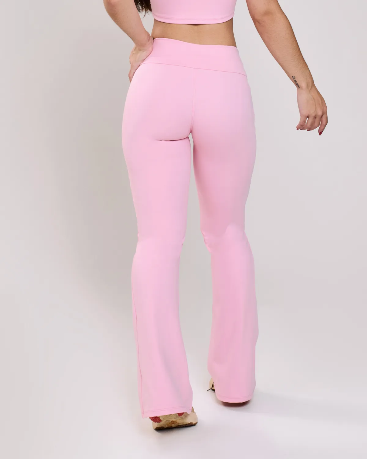Calça Flare Gab Rosa Ballet